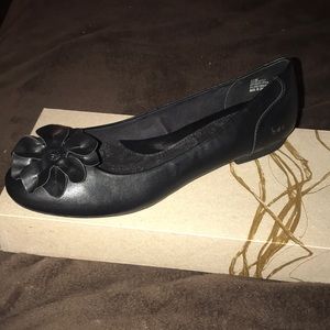 B.O.C Emalia flower flats